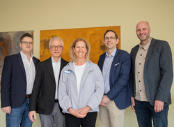 Die Referierenden Alexander Meyer, Dr. med. Hartmut Bork, Dr. Heike Horst, Dr. Sven Jung und Dr. Christian Schmitz (v.l.) beleuchteten am Fortbildungstag verschiedene Themen rund um die BGSW im Reha-Zentrum.